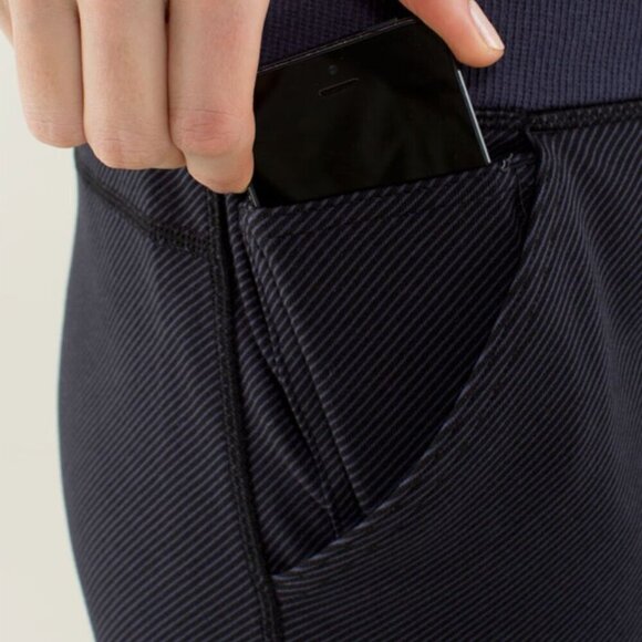 Lululemon Cropped Cargo Pants Purple 8 NWOT - Picture 5 of 15